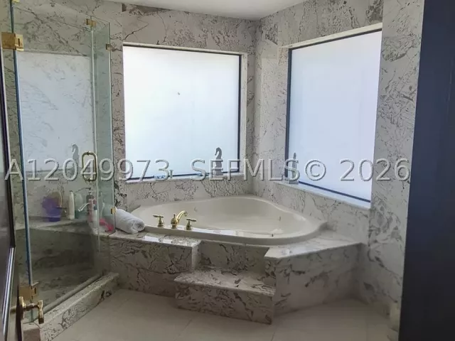 Продажа дома по адресу 3711 SW 122nd Ave - фото 8916185