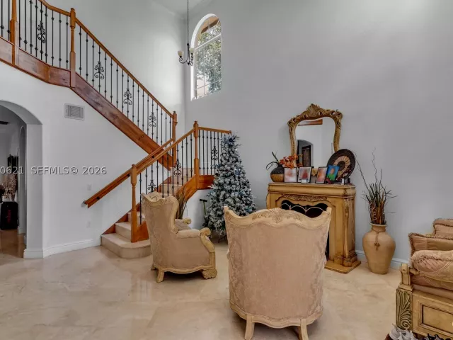 Продажа дома по адресу 1331 SW 153rd Path - фото 8917772