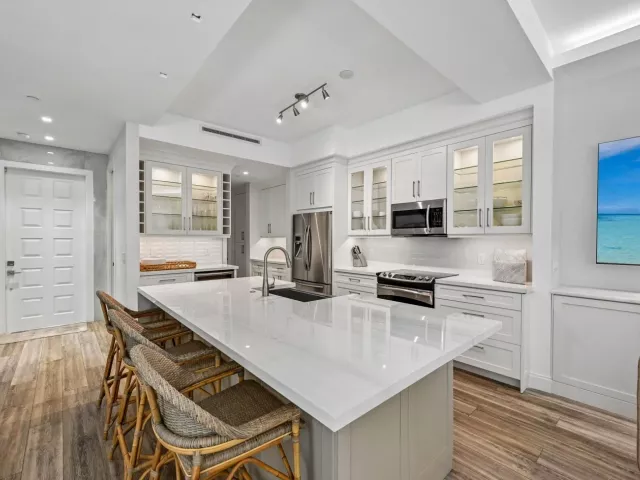 Продажа дома по адресу 1835 S Ocean Boulevard H - фото 8909231
