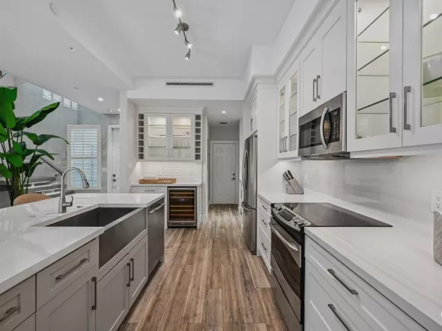 Продажа дома по адресу 1835 S Ocean Boulevard H - фото 8909232