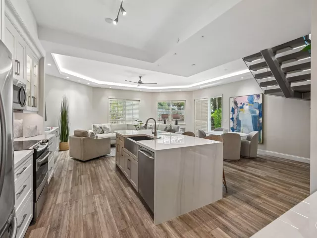 Продажа дома по адресу 1835 S Ocean Boulevard H - фото 8909233