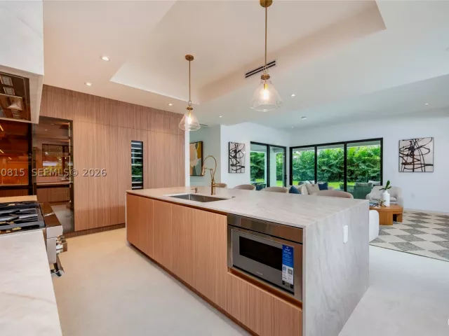 Продажа дома по адресу 6415 SW 83rd St - фото 8918155
