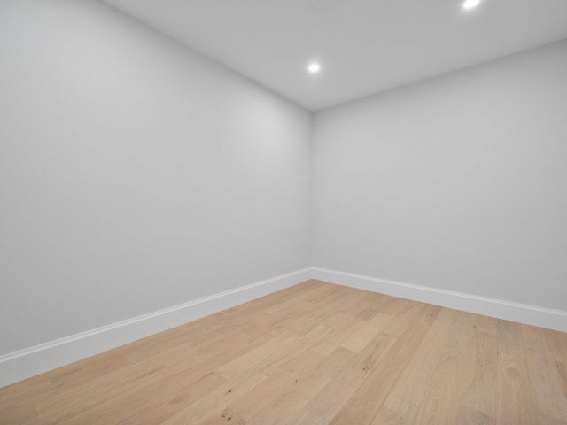 Продажа дома по адресу 731 SE 4th Avenue - фото 8972471