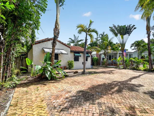 Продажа дома по адресу 109 George Bush Boulevard - фото 8901970