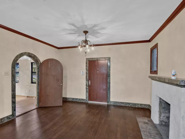 Продажа дома по адресу 109 George Bush Boulevard - фото 8901974