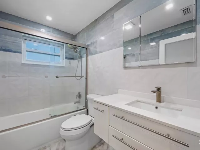 Продажа дома по адресу 5288 SW 92nd Terrace - фото 8887143