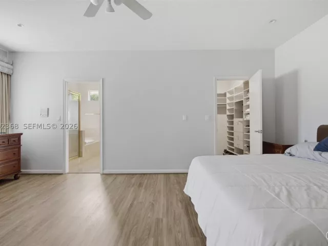 Продажа дома по адресу 3722 NE 208th Ter - фото 8886172