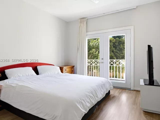 Продажа дома по адресу 3722 NE 208th Ter - фото 9448697