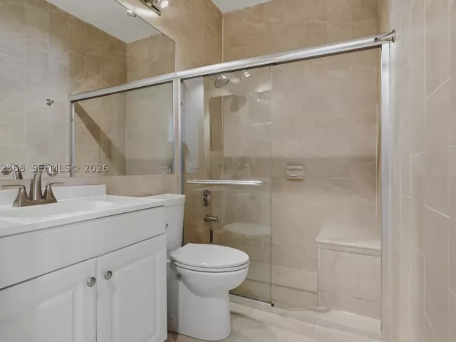 Продажа дома по адресу 3722 NE 208th Ter - фото 9448699