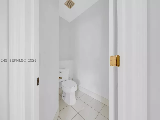 Продажа дома по адресу 2019 SE 13th St - фото 8925725
