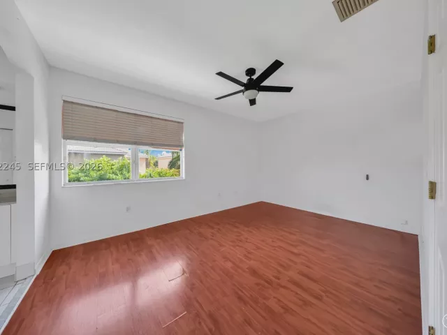 Продажа дома по адресу 2019 SE 13th St - фото 8925727