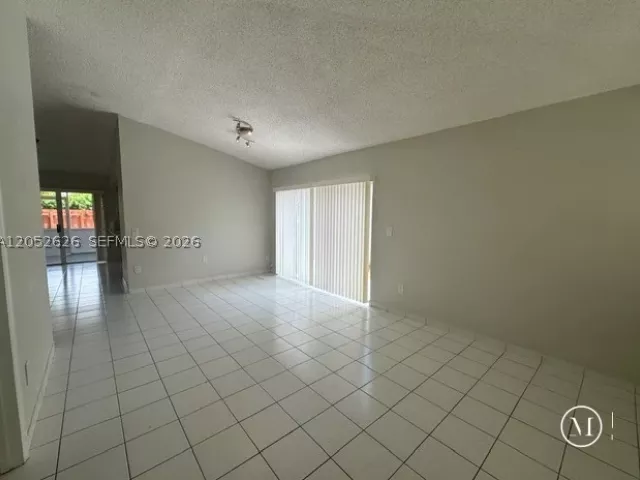 Продажа дома по адресу 13073 SW 150th Ter - фото 8912046