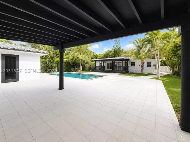 Продажа дома по адресу 859 NE 115th St - фото 8887732