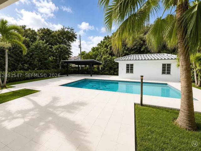 Продажа дома по адресу 859 NE 115th St - фото 8887721