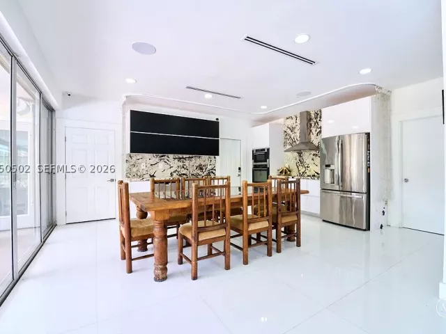 Продажа дома по адресу 21601 SW 154th Ave - фото 8888050