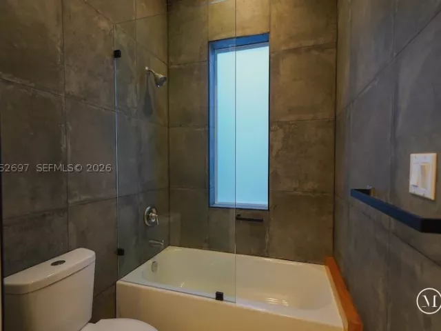 Продажа дома по адресу 112 NW 24th Ct - фото 8886830