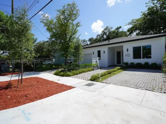 Продажа дома по адресу 112 NW 24th Ct - фото 8886816