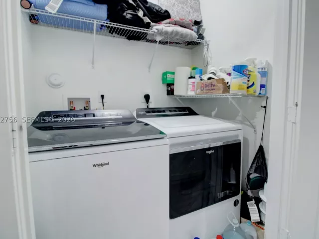 Продажа дома по адресу 789 SE 16th Ct - фото 8887936
