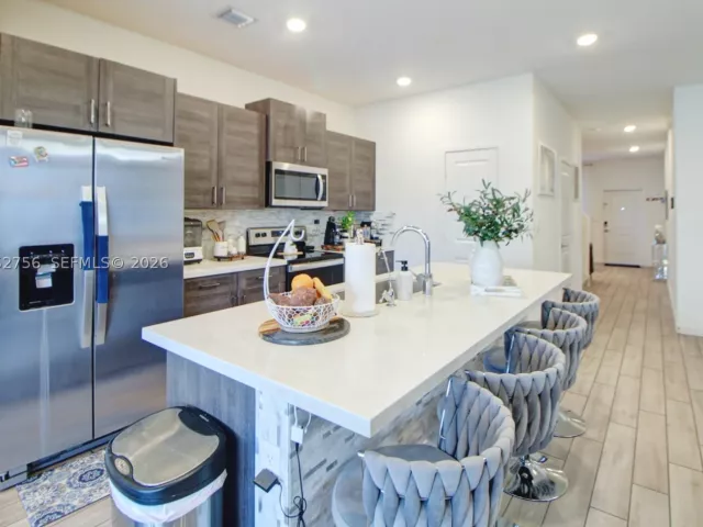 Продажа дома по адресу 789 SE 16th Ct - фото 8887926
