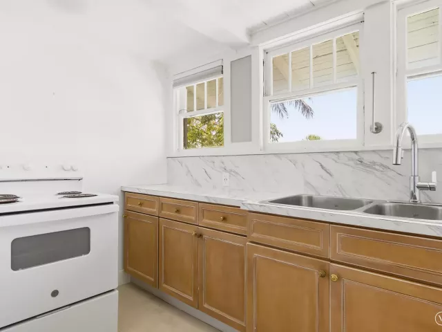 Продажа дома по адресу 515 46th Street - фото 8887162