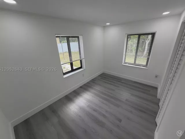 Продажа дома по адресу 13885 NW 5th Ave - фото 8887256