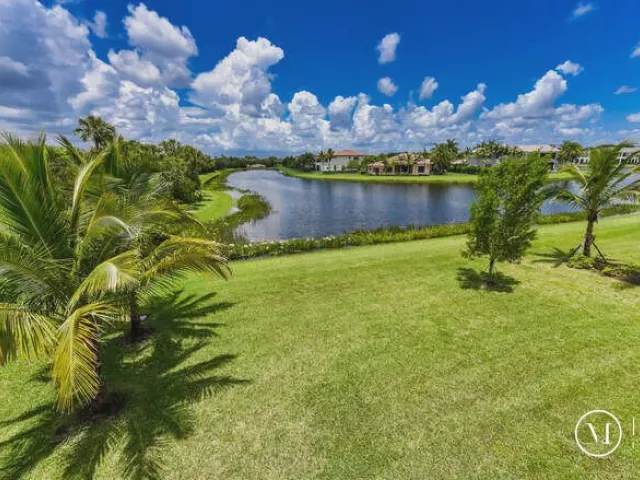 Продажа дома по адресу 16751 PICARDY Way - фото 8912130