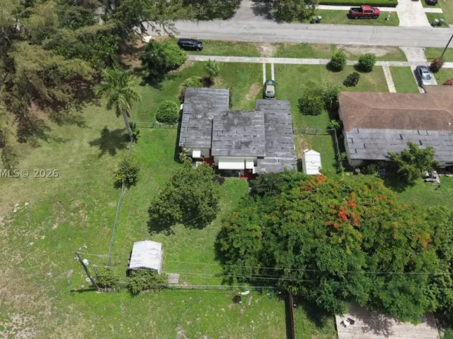 Продажа дома по адресу 27 NW 18th St - фото 8888300