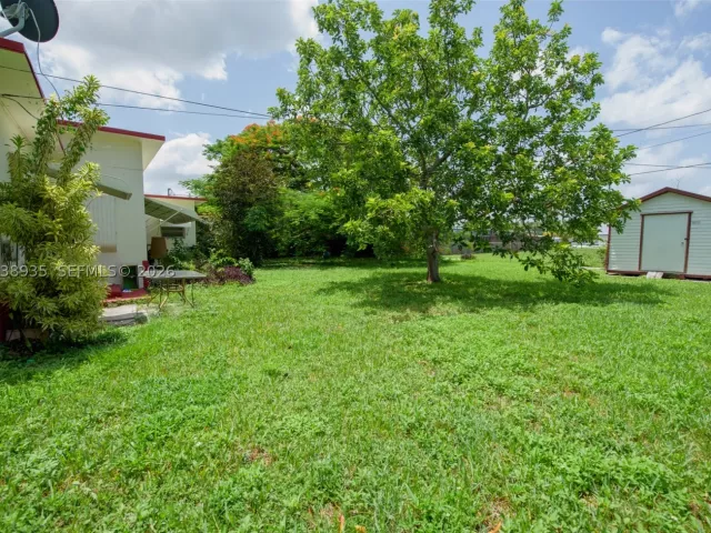 Продажа дома по адресу 27 NW 18th St - фото 8888307
