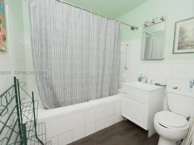 Продажа дома по адресу 27 NW 18th St - фото 8888310