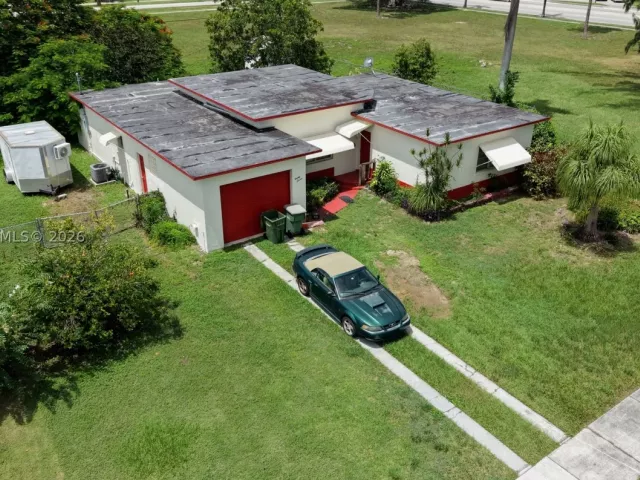 Продажа дома по адресу 27 NW 18th St - фото 8888293