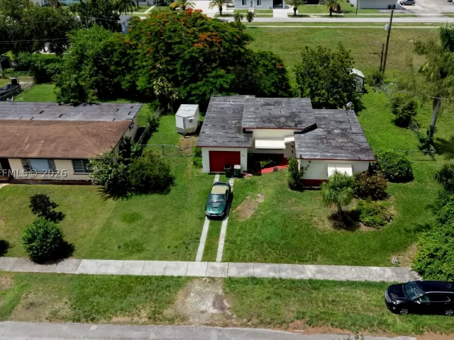 Продажа дома по адресу 27 NW 18th St - фото 8888297
