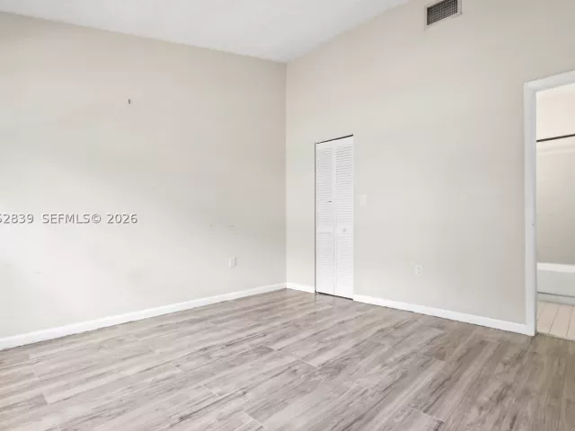 Продажа дома по адресу 10680 Cherry Ave - фото 9208822