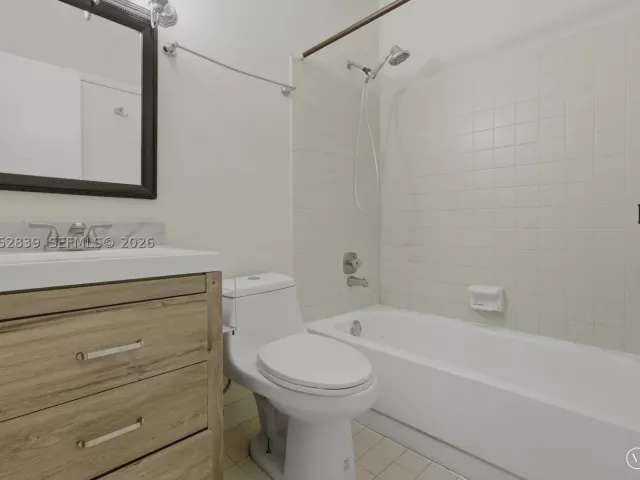 Продажа дома по адресу 10680 Cherry Ave - фото 9208824