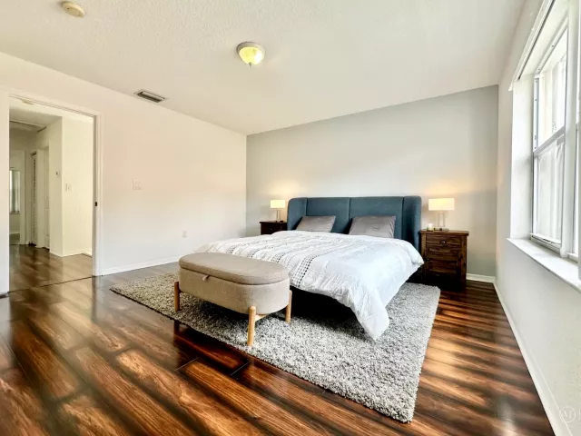 Продажа дома по адресу 639 NW 130th Way - фото 8912334