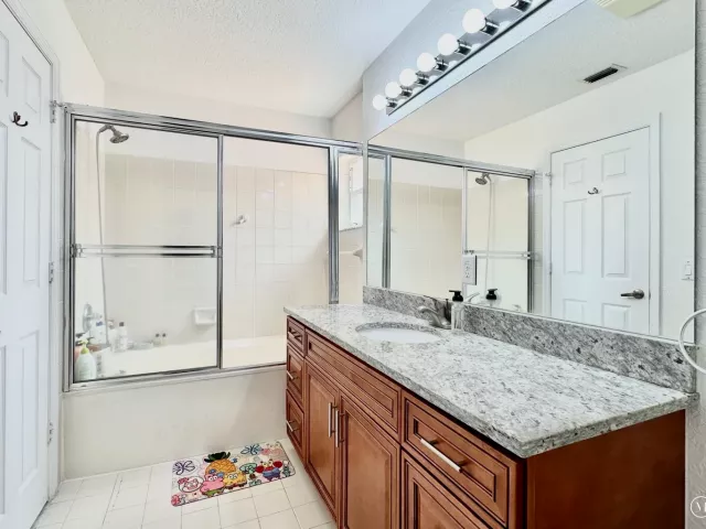 Продажа дома по адресу 639 NW 130th Way - фото 8912336