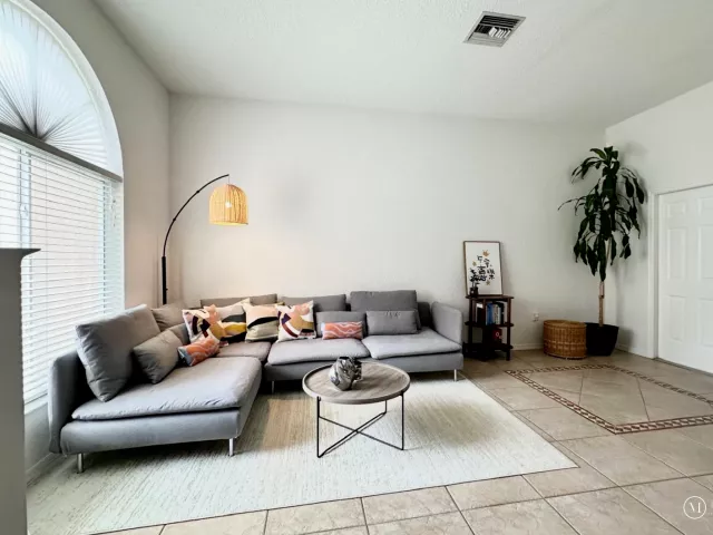 Продажа дома по адресу 639 NW 130th Way - фото 8912321