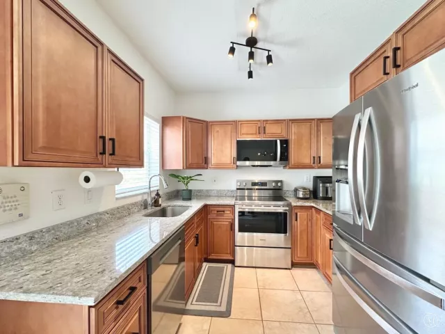 Продажа дома по адресу 639 NW 130th Way - фото 8912322