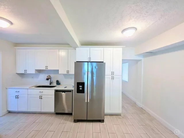Продажа дома по адресу 1220 NE 1ST Avenue - фото 8908002
