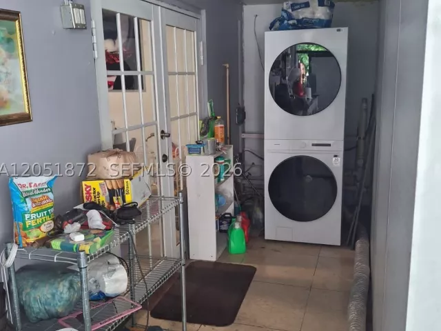 Продажа дома по адресу 4331 SW 23rd Ct - фото 9269658