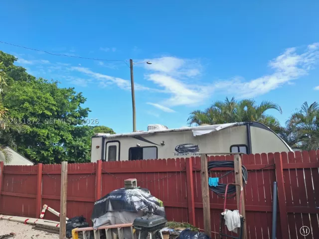 Продажа дома по адресу 4331 SW 23rd Ct - фото 9269665