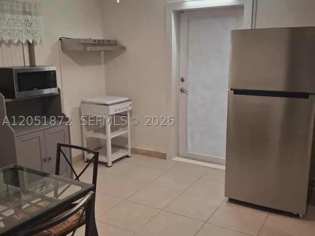 Продажа дома по адресу 4331 SW 23rd Ct - фото 9269668