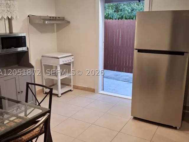 Продажа дома по адресу 4331 SW 23rd Ct - фото 9269670