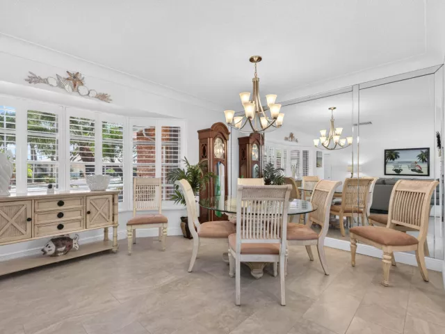 Продажа дома по адресу 1517 SE 14TH Street - фото 9274438