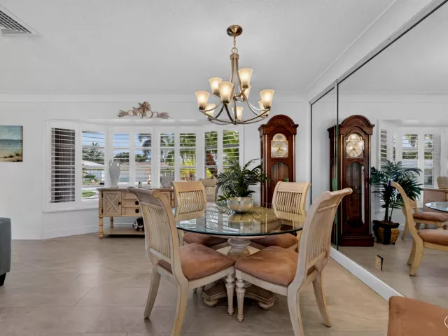 Продажа дома по адресу 1517 SE 14TH Street - фото 9274439