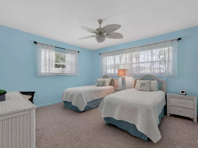 Продажа дома по адресу 1517 SE 14TH Street - фото 9274452