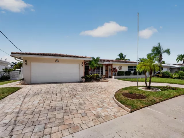 Продажа дома по адресу 1517 SE 14TH Street - фото 9274481