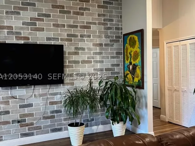 Продажа дома по адресу 4911 SW 142nd Pl - фото 8888565