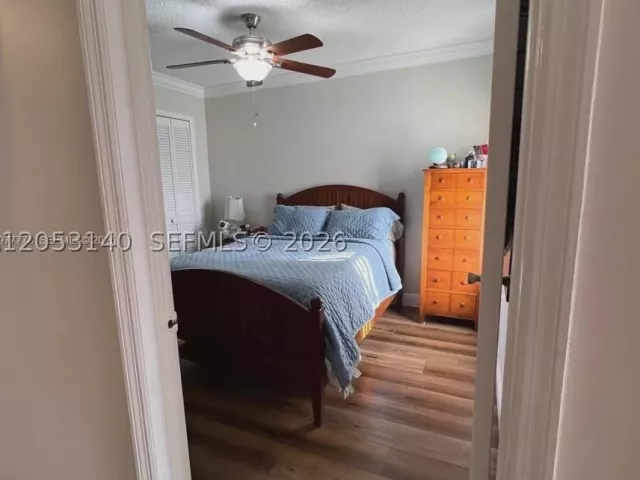 Продажа дома по адресу 4911 SW 142nd Pl - фото 8888571