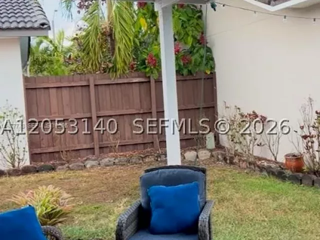 Продажа дома по адресу 4911 SW 142nd Pl - фото 8888575
