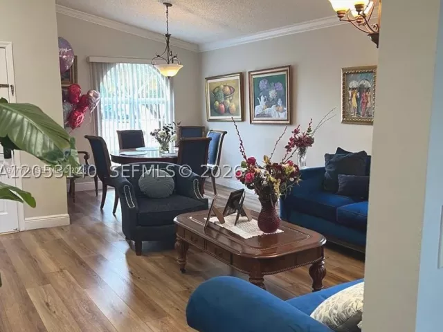 Продажа дома по адресу 4911 SW 142nd Pl - фото 8888559